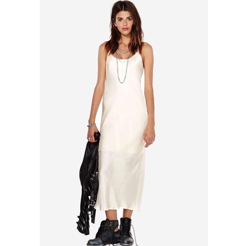 NASTY GAL SATIN DRESS